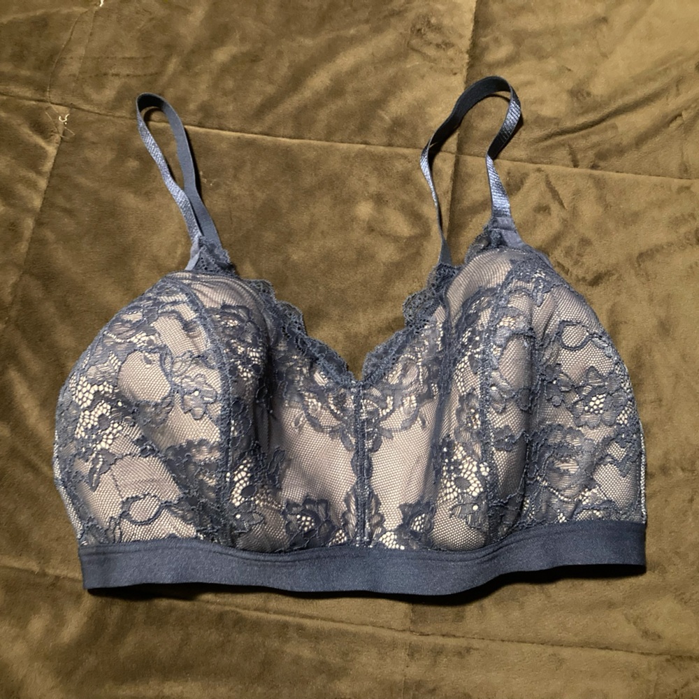 Torrid Lace Bra in Deep Blue, size 1